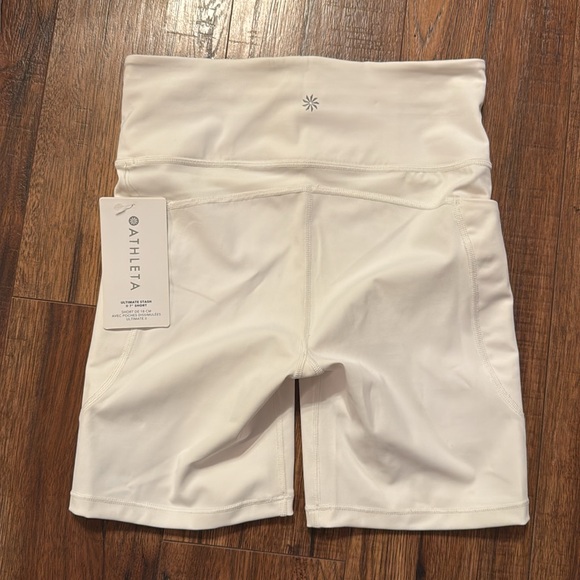 Athleta Small Ultimate Stash ll 7” Short - Picture 4 of 9